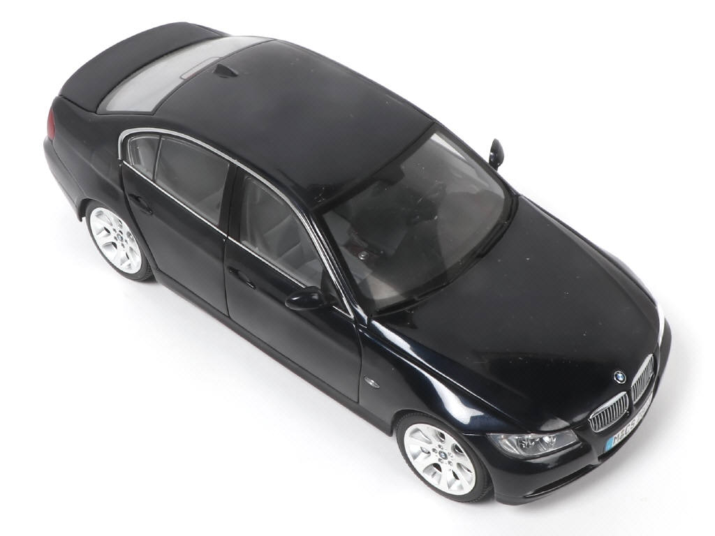 Lot 141 - KYOSHO (JAPON) (1)