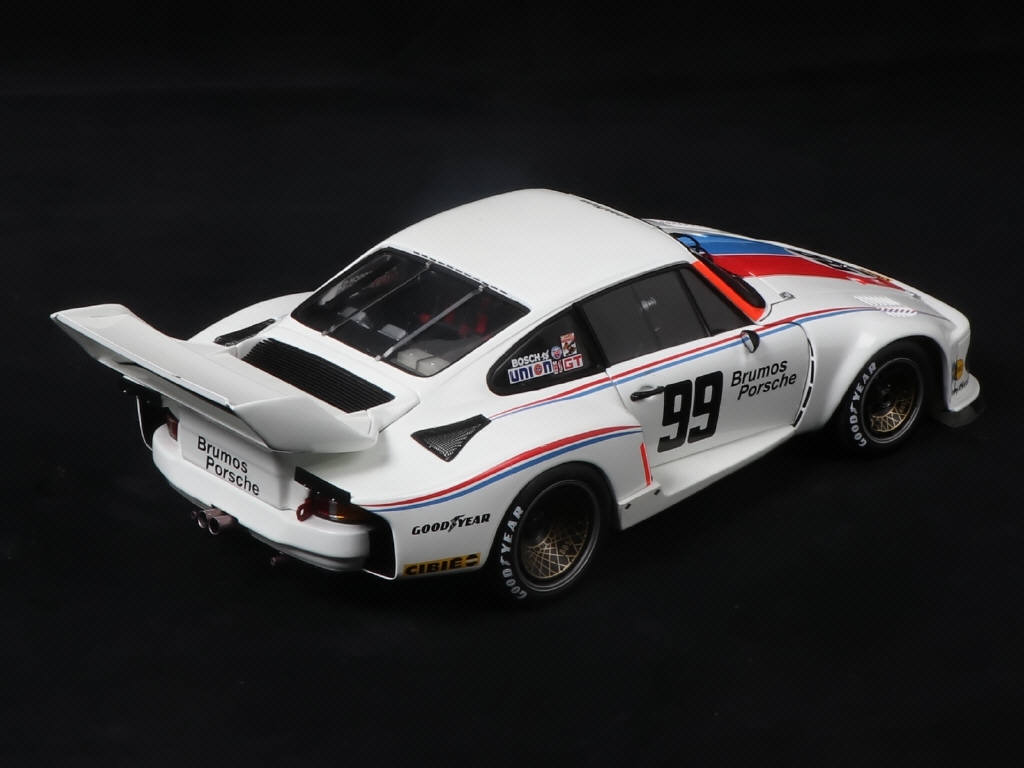 Lot 158 - EXOTO (USA) (1)