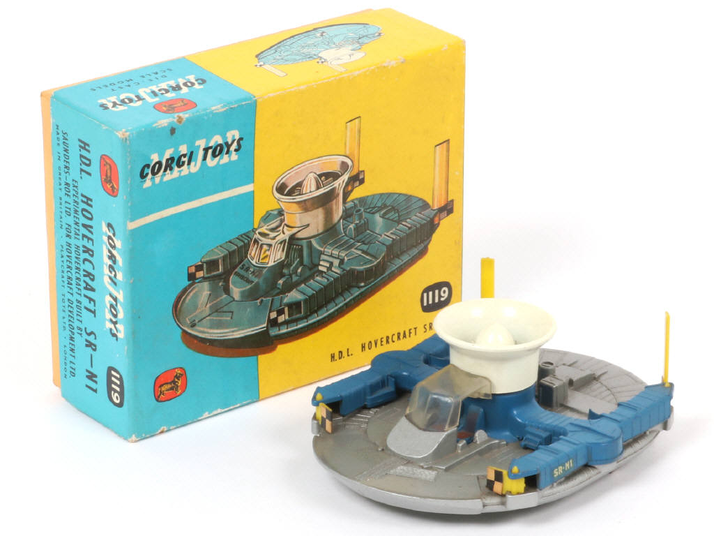 Lot 239 - CORGI TOYS (GB) (1)