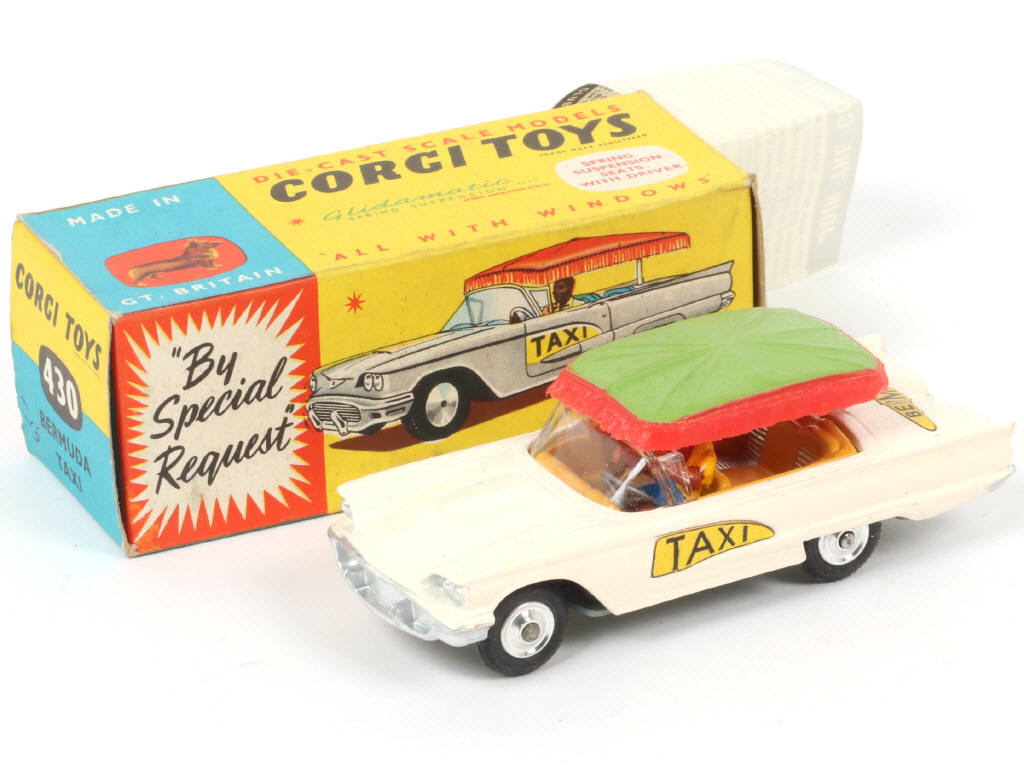 Lot 235 - CORGI TOYS (GB) (1)