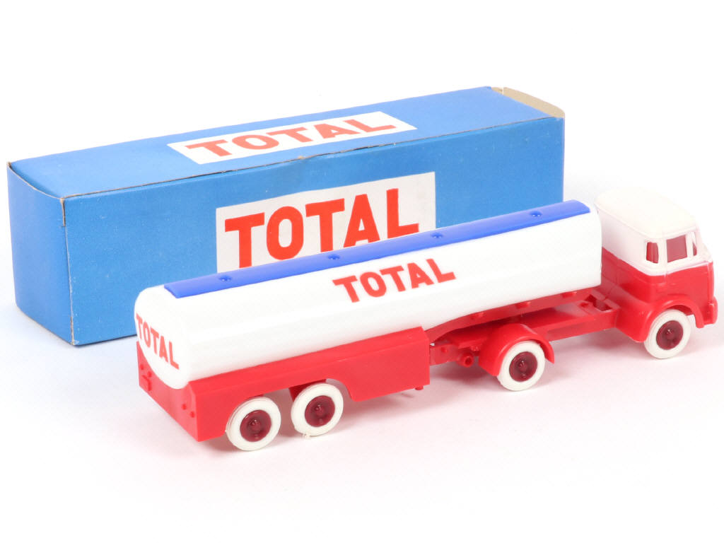 Lot 262 - BOURBON (FRANCE) (1)