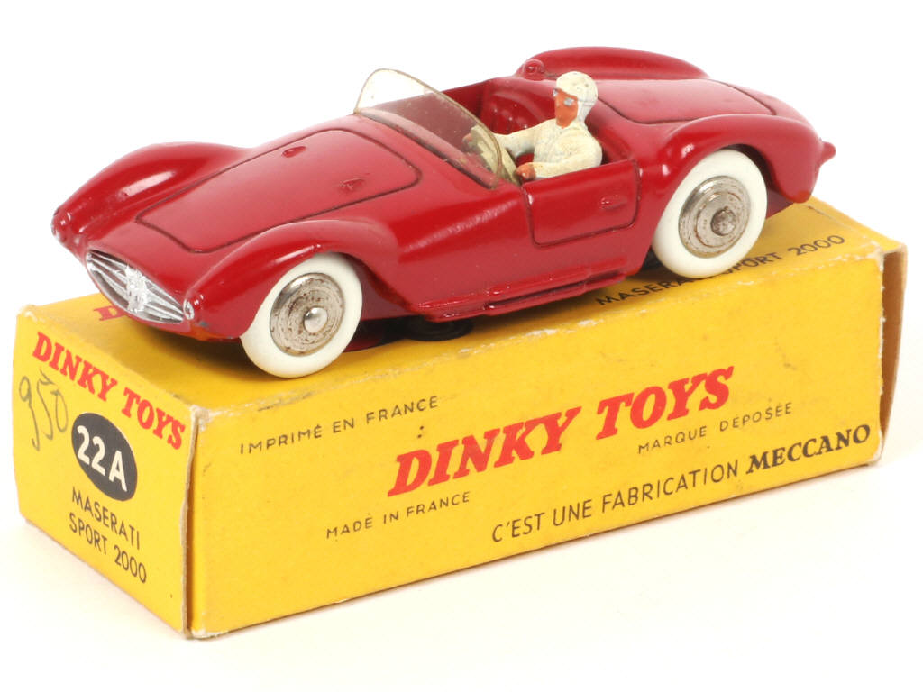 Lot 325 - DINKY TOYS (FRANCE) (1)