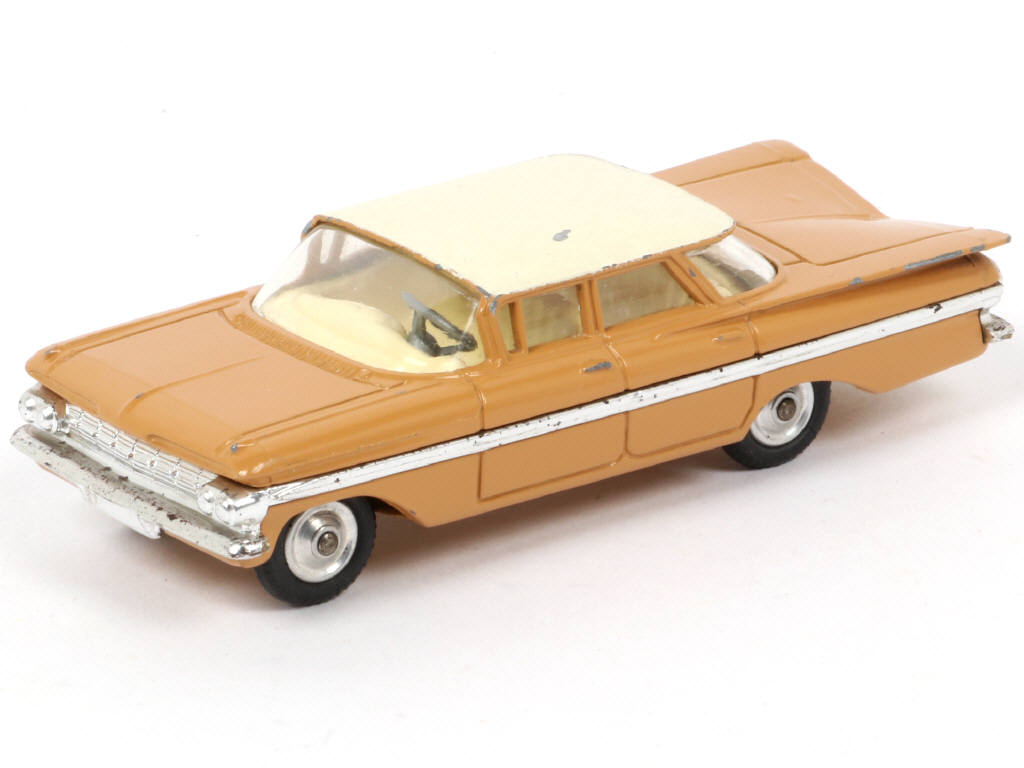 Lot 220 - CORGI TOYS (GB) (1)