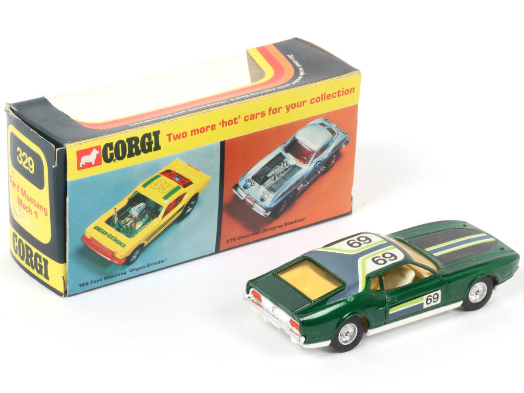 Lot 226 - CORGI TOYS (GB) (1)