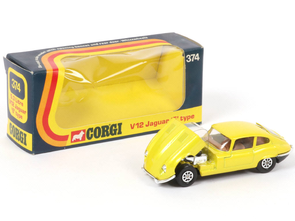 Lot 229 - CORGI TOYS (GB) (1)