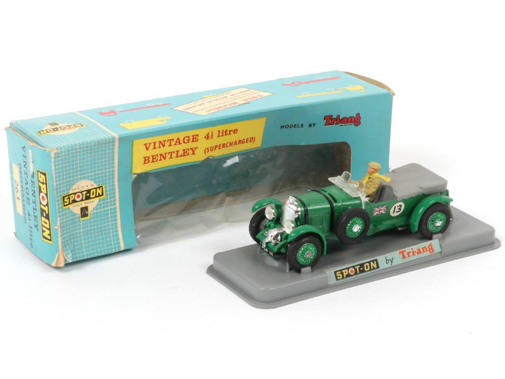 Lot 208 - SPOT-ON (GB) (1)