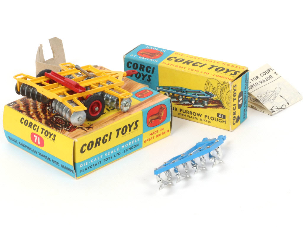 Lot 220 - CORGI TOYS (GB) (2)