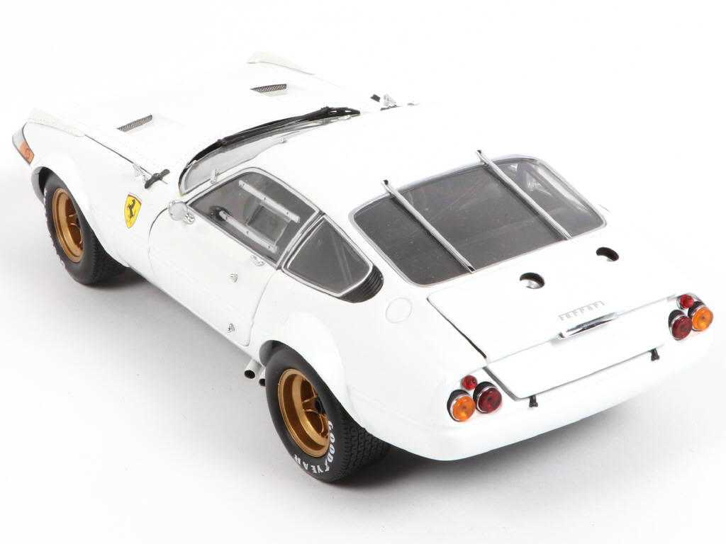 Lot 72 - KYOSHO (JAPON) (1)