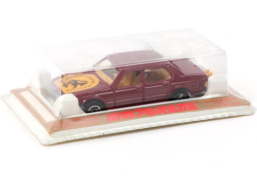 Lot 136 - MAJORETTE (FRANCE) (1)