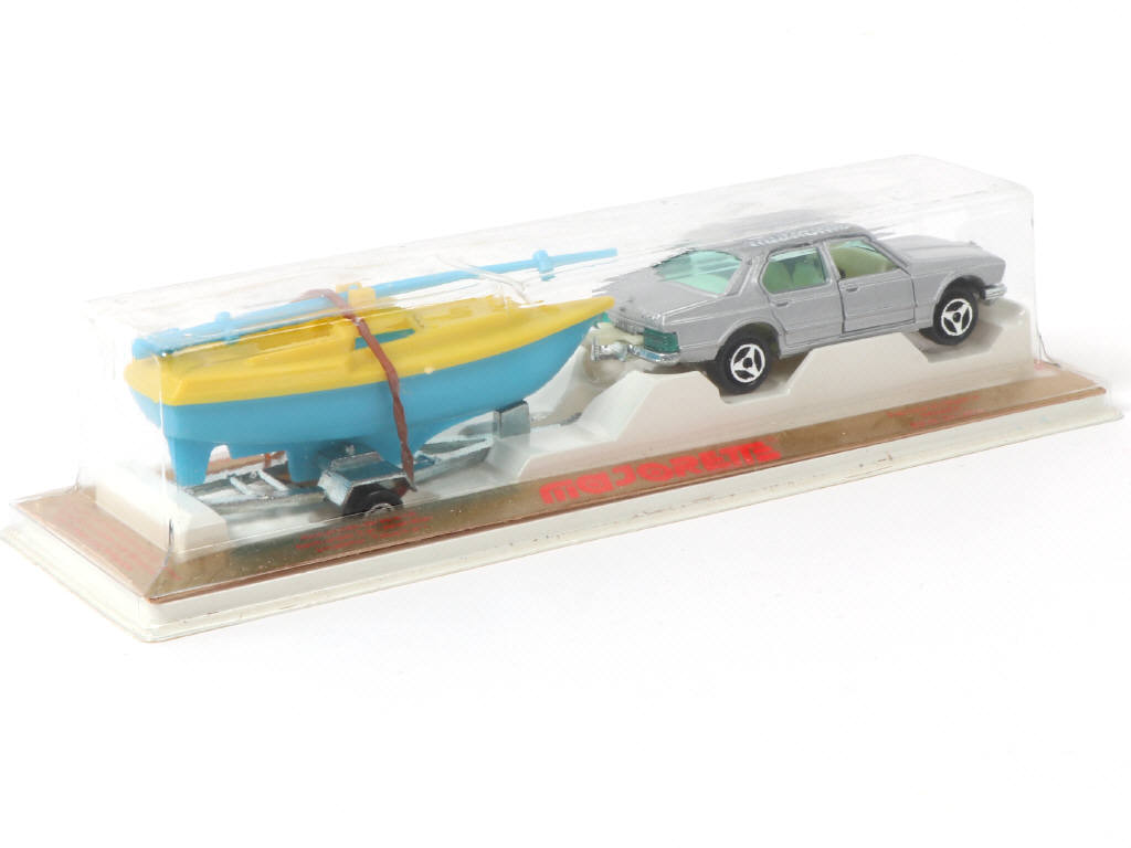 Lot 215 - MAJORETTE (FRANCE) (1)