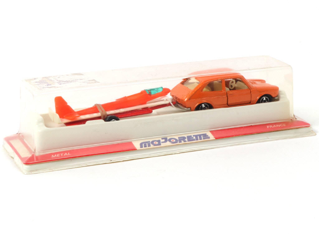 Lot 206 - MAJORETTE (FRANCE) (1)
