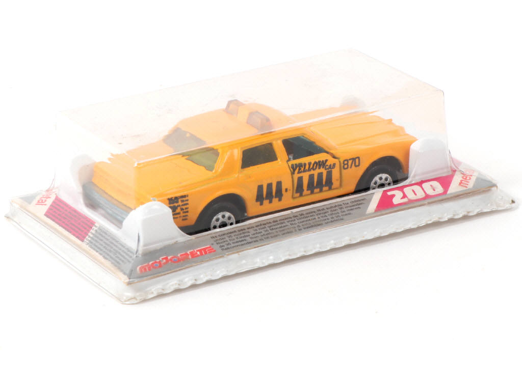 Lot 59 - MAJORETTE (FRANCE) (1)