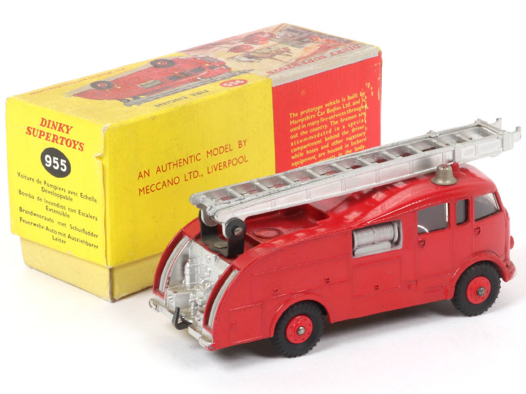Lot 268 - DINKY TOYS (GB) (1)