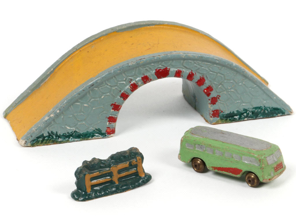 Lot 233 - VIBRO (FRANCE) (3)