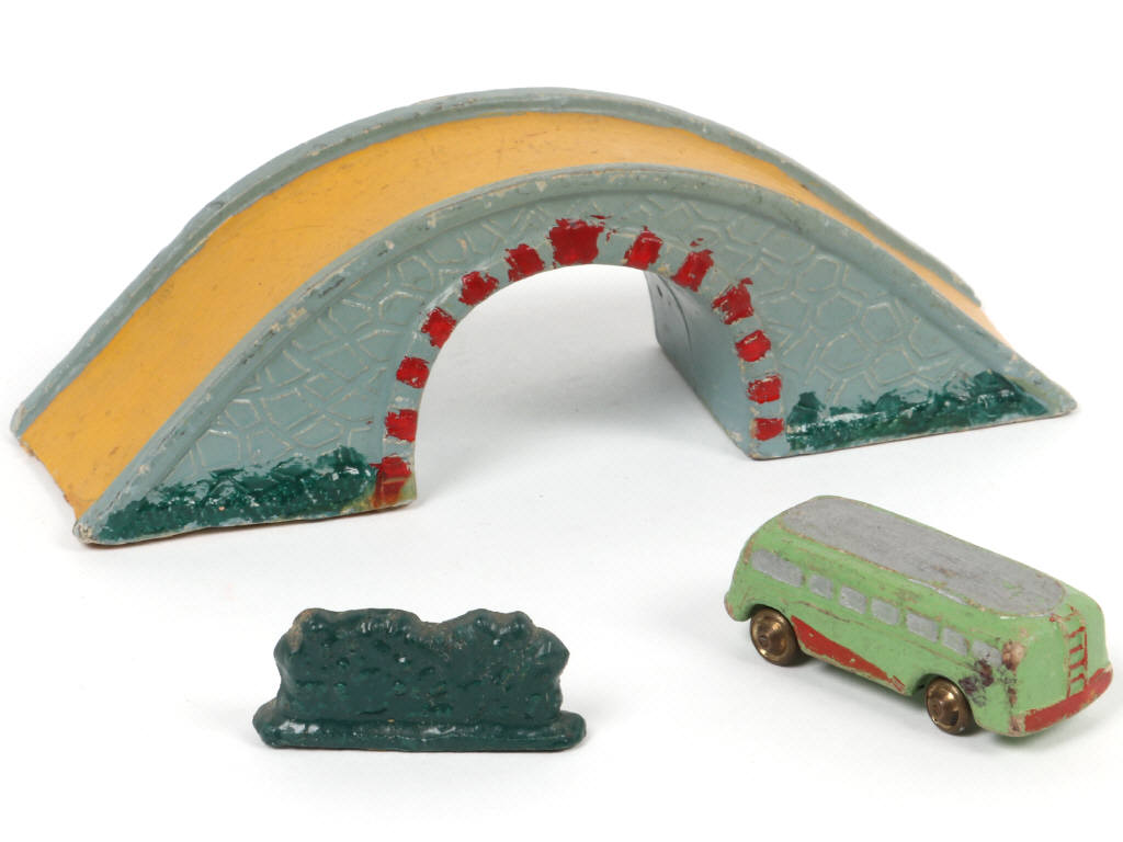 Lot 233 - VIBRO (FRANCE) (3)