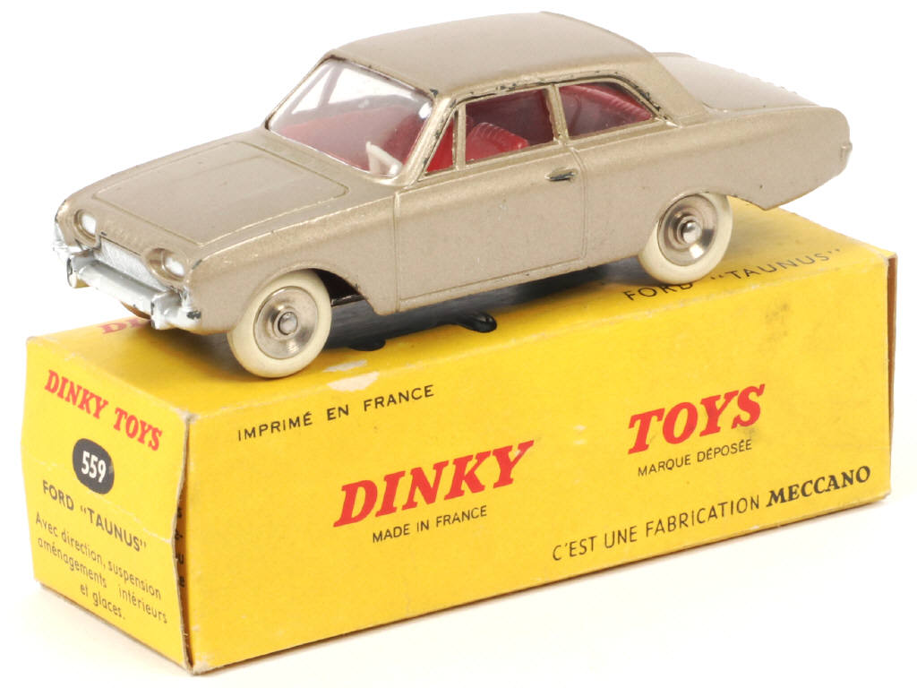 Lot 313 - DINKY TOYS (FRANCE) (1)