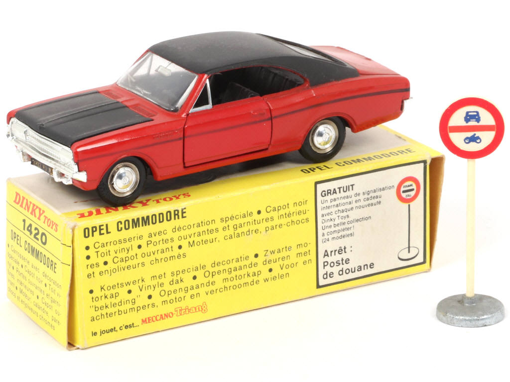 Lot 326 - DINKY TOYS (FRANCE) (1)