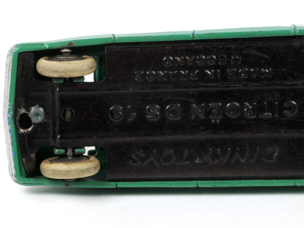 Lot 286 - DINKY TOYS (FRANCE) (1)