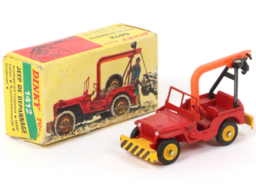 Lot 315 - DINKY TOYS (FRANCE) (1)