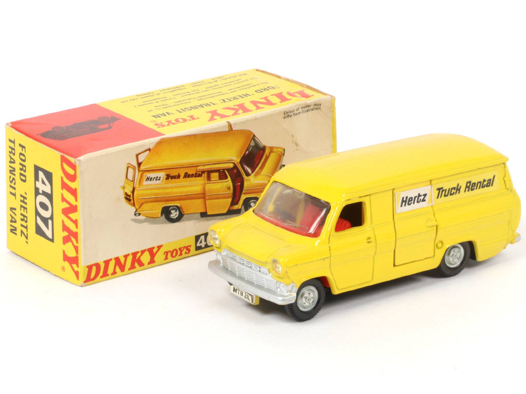 Lot 262 - DINKY TOYS (GB) (1)