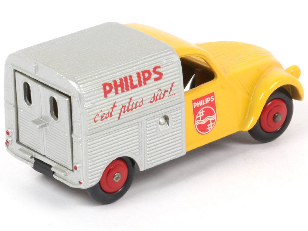 Lot 278 - DIVERS (1)