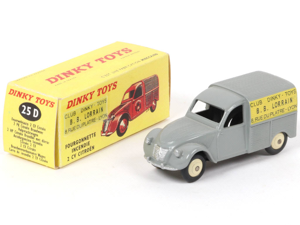 Lot 279 - DIVERS (1)