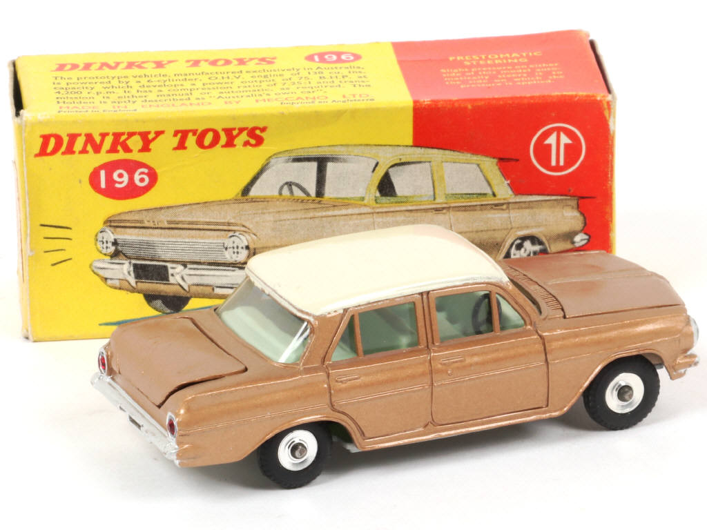 Lot 257 - DINKY TOYS (GB) (1)