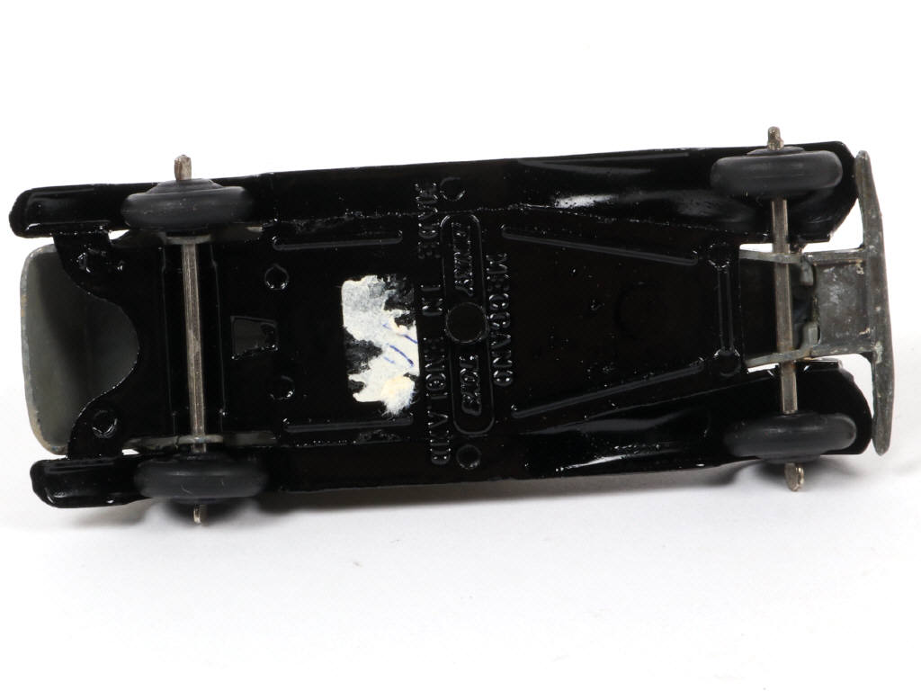 Lot 251 - DINKY TOYS (GB) (1)