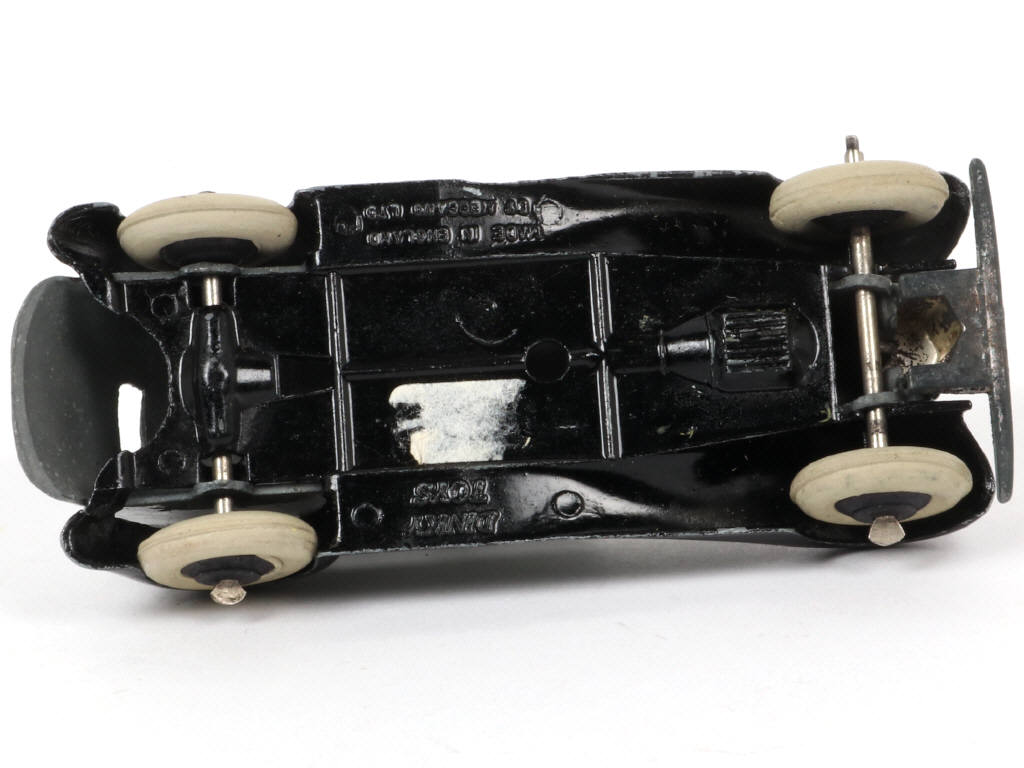 Lot 244 - DINKY TOYS (GB) (1)