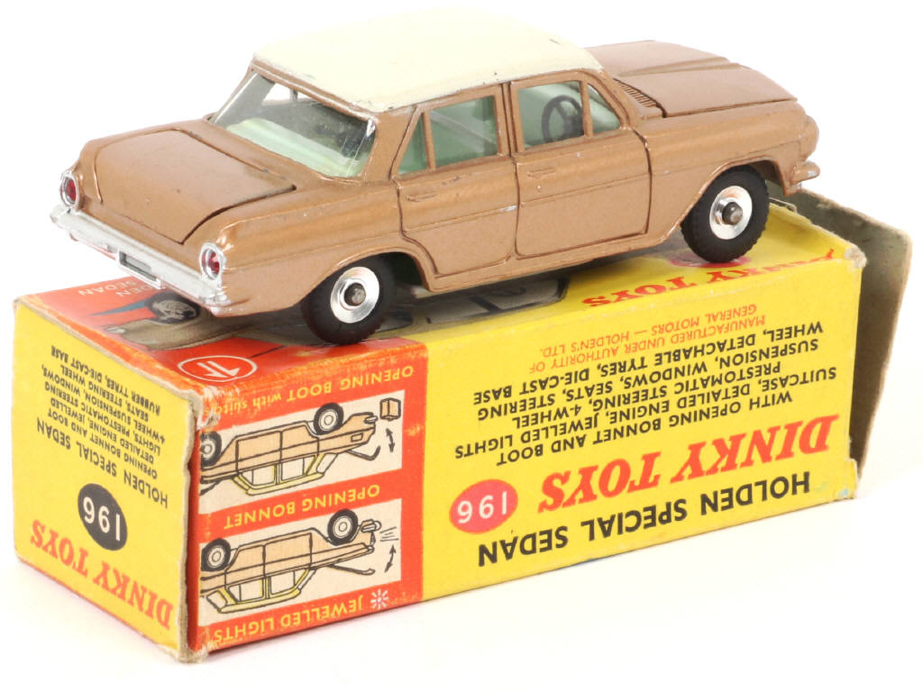 Lot 156 - DINKY TOYS (GB) (1)