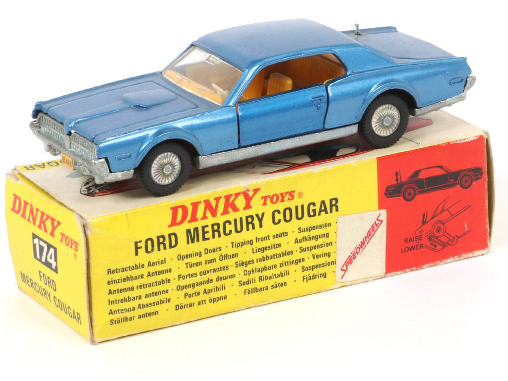 Lot 155 - DINKY TOYS (GB) (1)