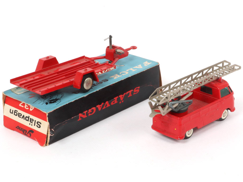 Lot 31 - TEKNO (DANEMARK) (2)