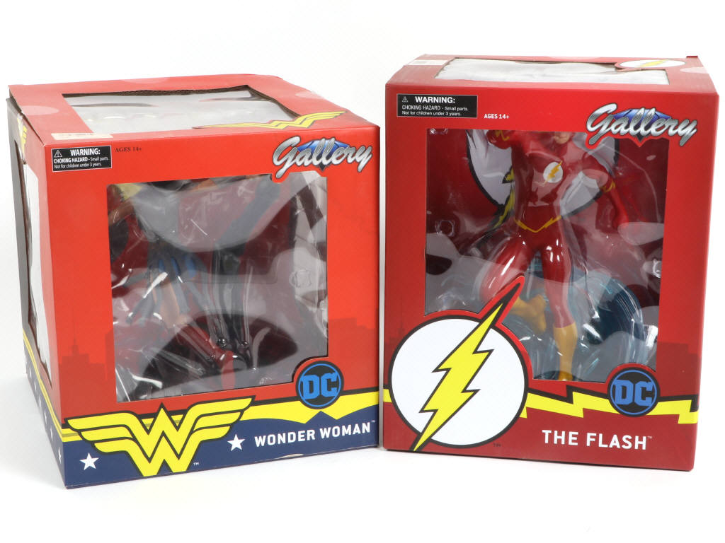 Lot 54 - DIAMOND SELECT TOYS (USA) (2)