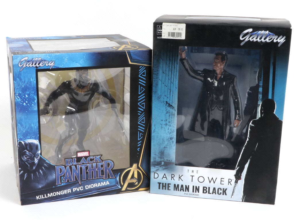 Lot 53 - DIAMOND SELECT TOYS (USA) (2)