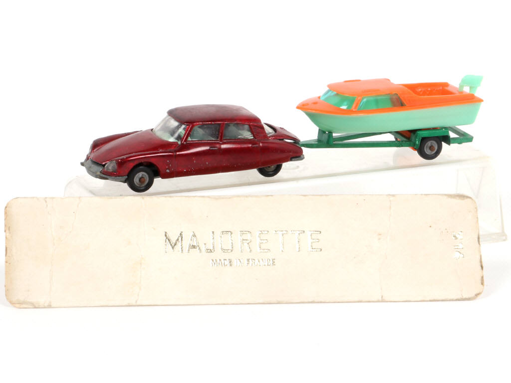 Lot 6 - MAJORETTE (FRANCE) (1)
