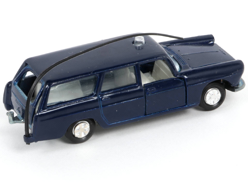 Lot 9 - MAJORETTE (FRANCE) (1)