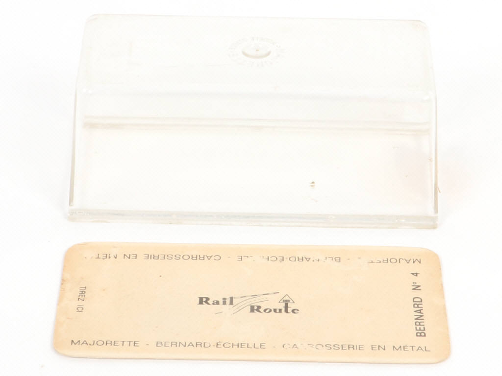 Lot 19 - MAJORETTE (FRANCE) (1)