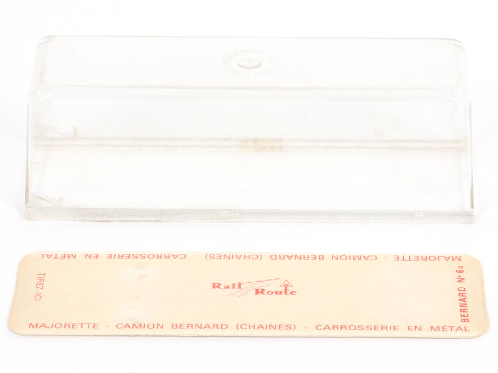 Lot 24 - MAJORETTE (FRANCE) (1)