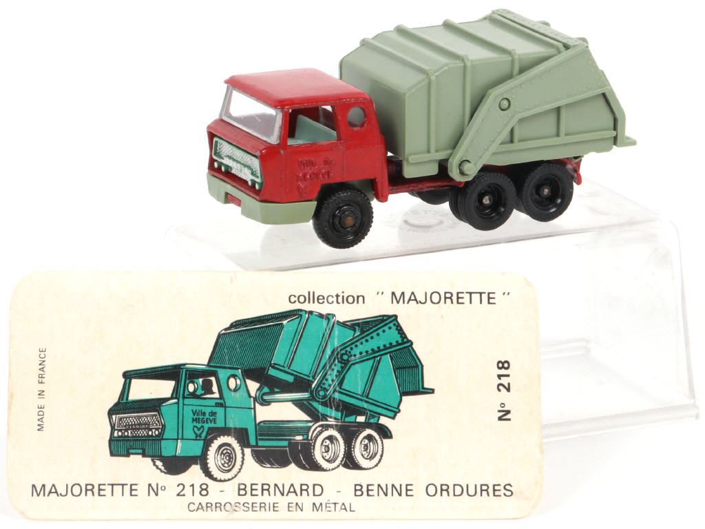 Lot 27 - MAJORETTE (FRANCE) (1)