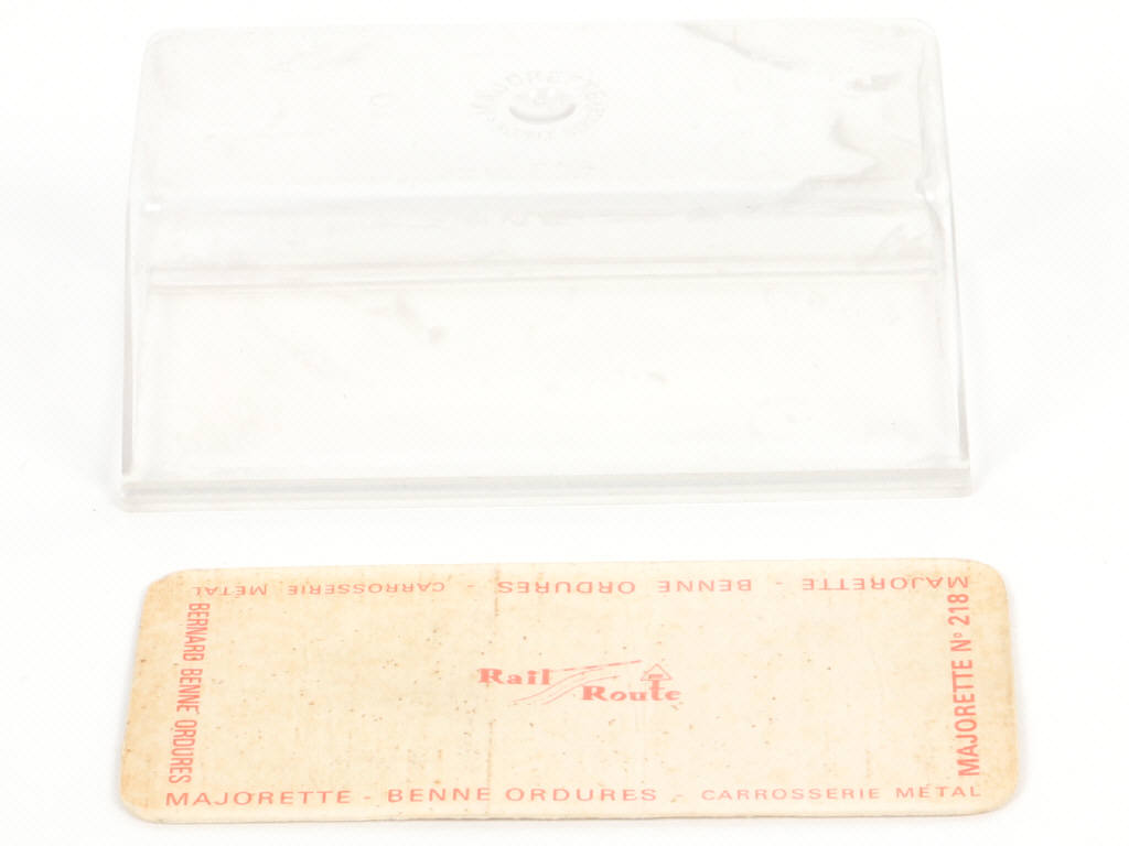 Lot 27 - MAJORETTE (FRANCE) (1)