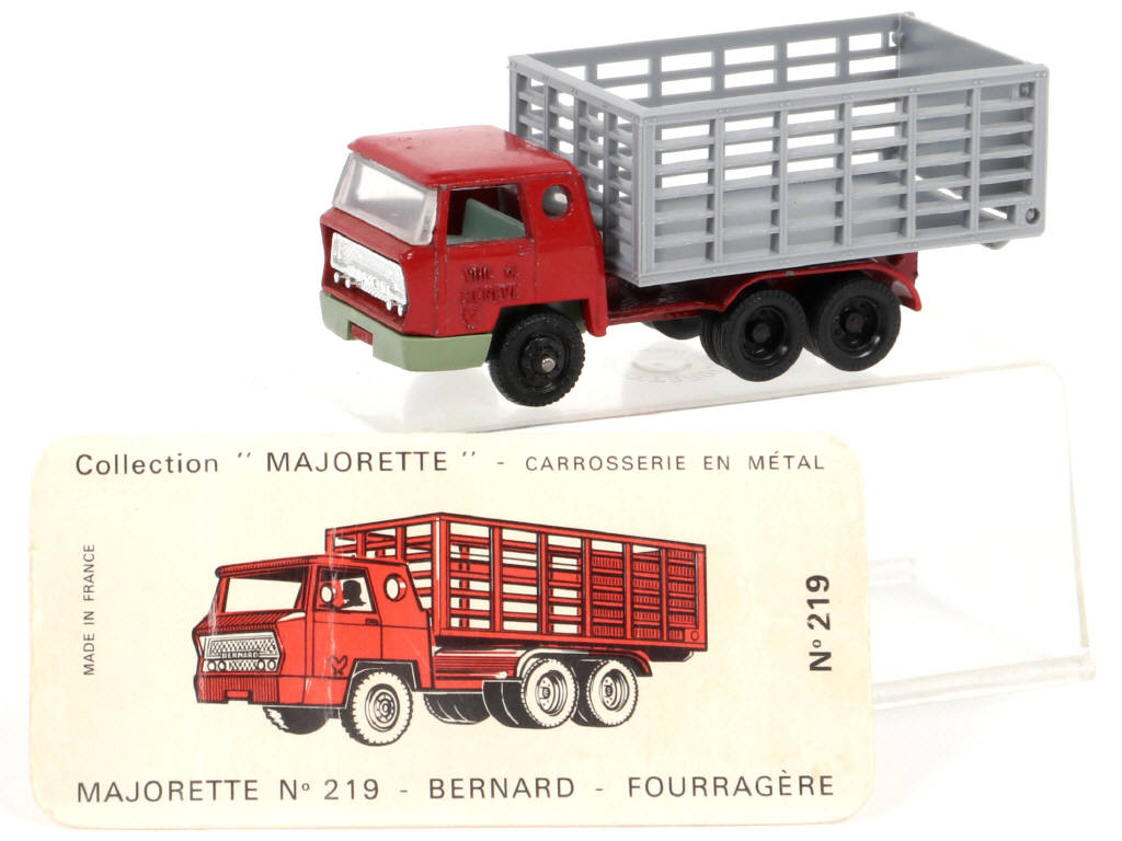Lot 28 - MAJORETTE (FRANCE) (1)