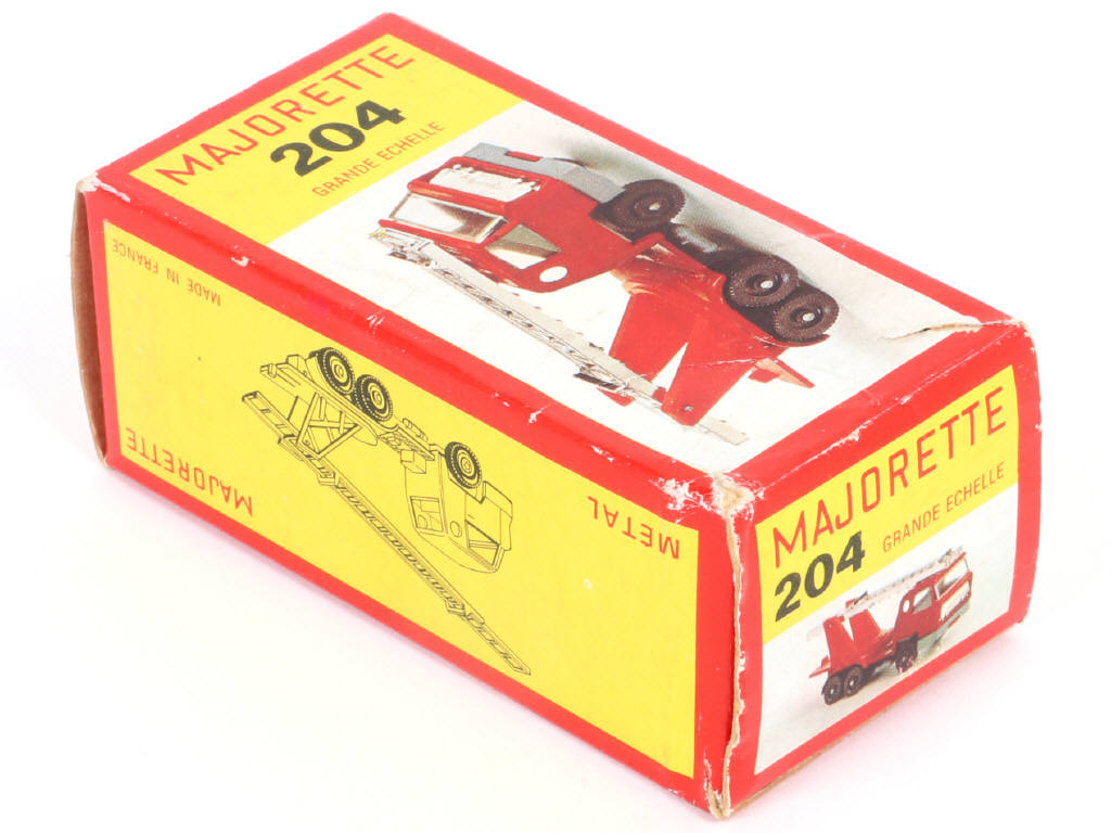 Lot 39 - MAJORETTE (FRANCE) (1)