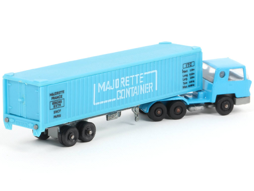 Lot 40 - MAJORETTE (FRANCE) (1)