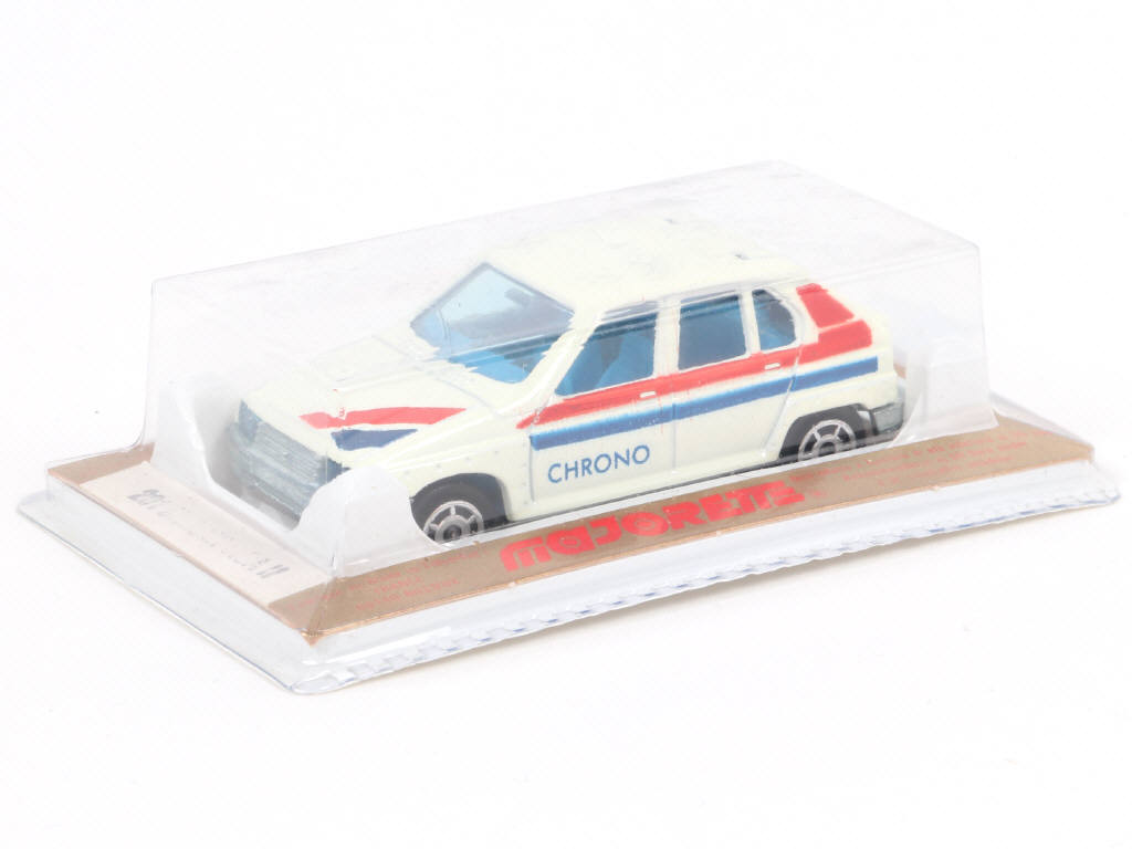 Lot 126 - MAJORETTE (FRANCE) (1)