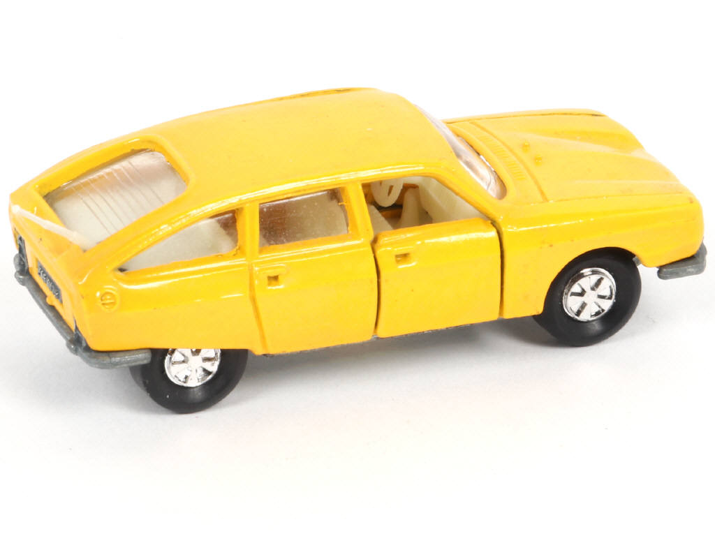Lot 186 - MAJORETTE (FRANCE) (1)