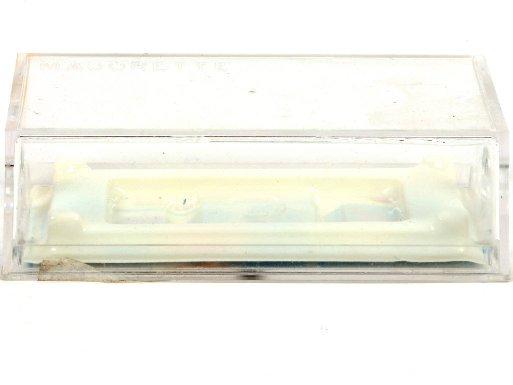 Lot 205 - MAJORETTE (FRANCE) (1)