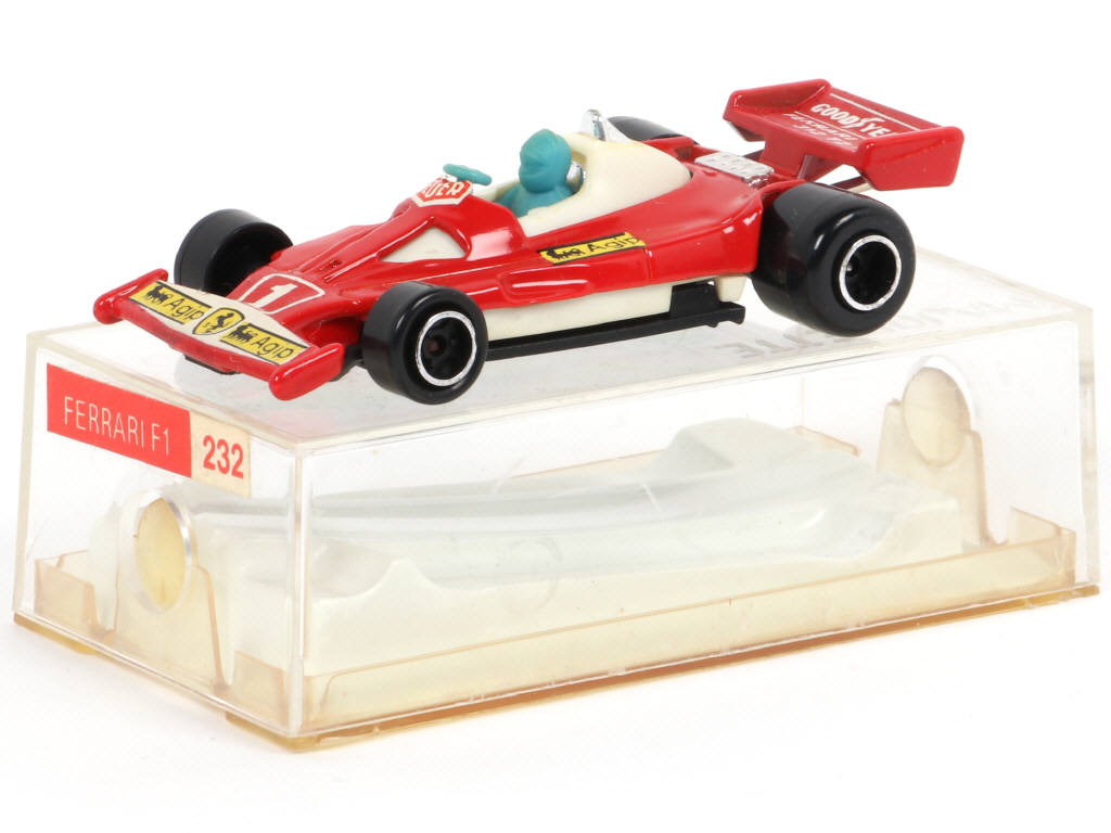 Lot 255 - MAJORETTE (FRANCE) (1)