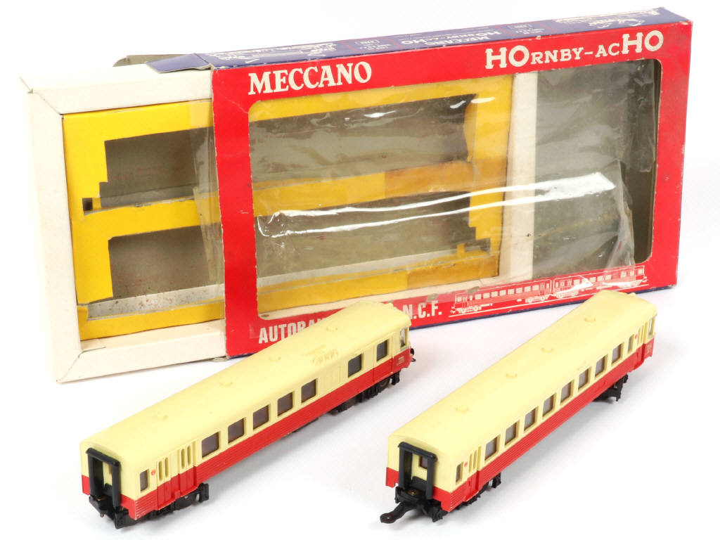 Lot 73 - HORNBY 'HO' (1)