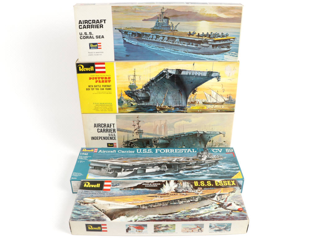 Lot 27 - REVELL (USA) (5)
