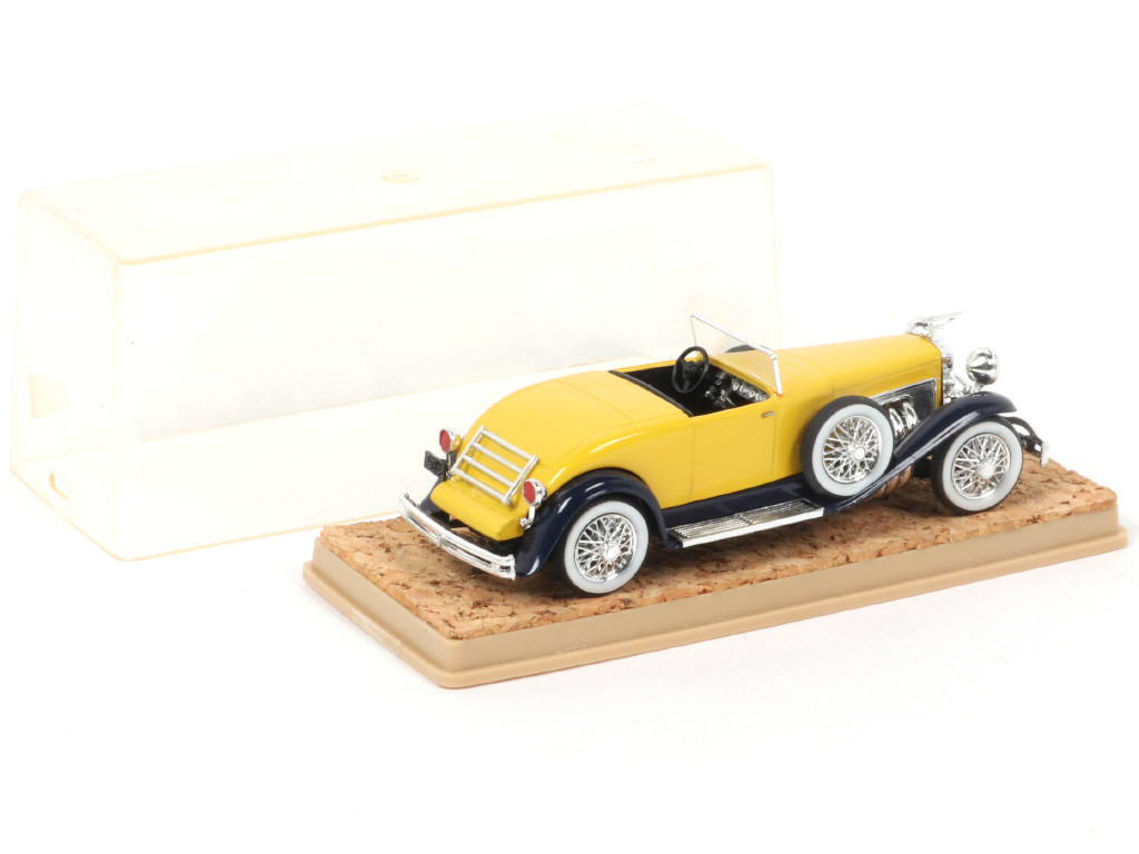 Lot 239 - ELEGANCE (FRANCE) (1)